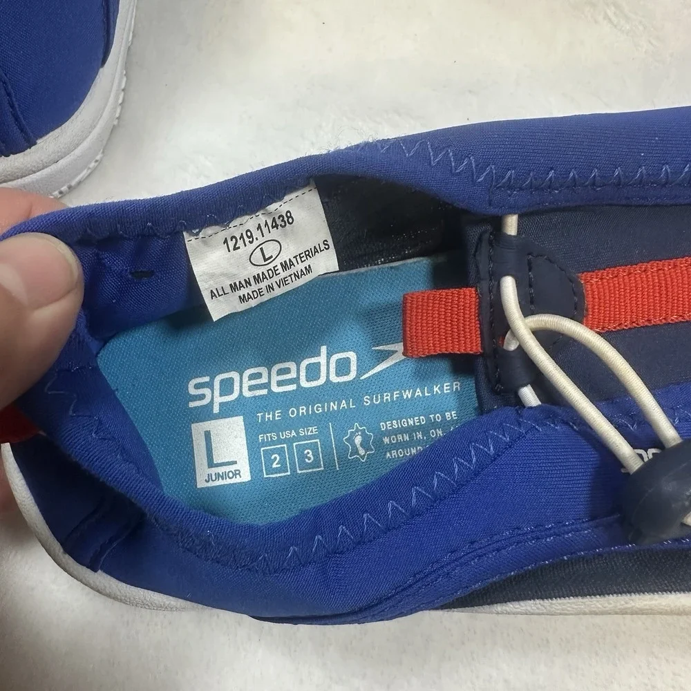 Speedo Junior Surfwalker Pro Water Shoes. Kid's L (2-3). Blue and Red.